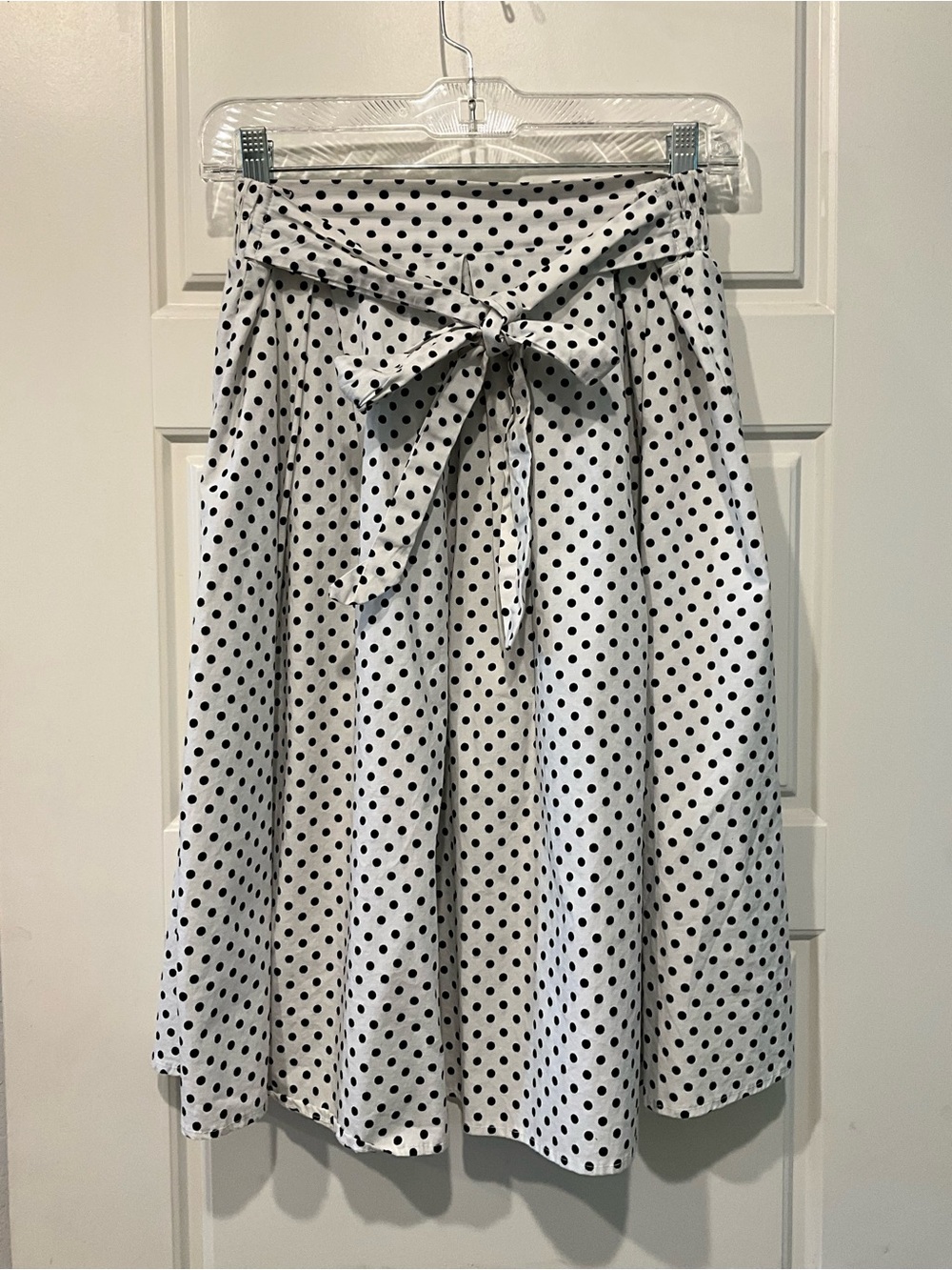 See You Monday Large Black White Polka Dot Tie Waist A-Line Skirt
Knee Length